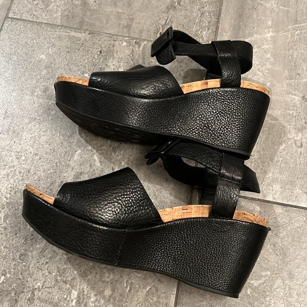 KORK-EASE KIERN LEATHER WEDGE SANDAL - Picture 8 of 10